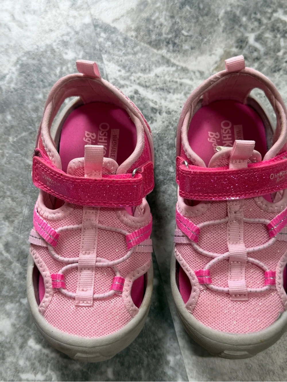 OshKosh Bgosh sandal toe great